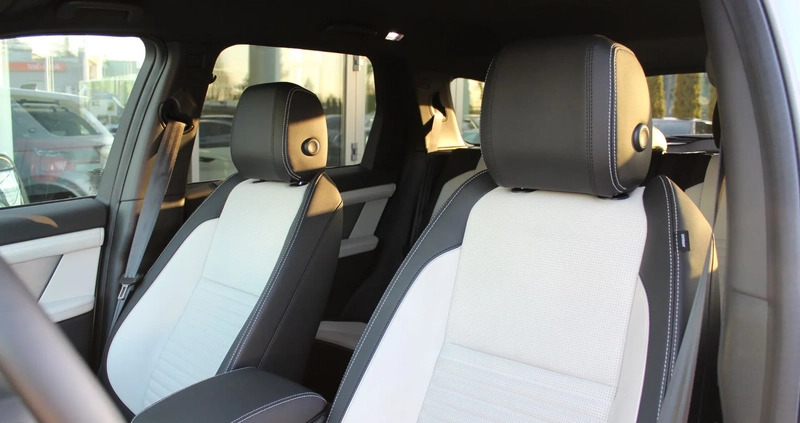 Land Rover Discovery Sport cena 259900 przebieg: 14700, rok produkcji 2023 z Reszel małe 79